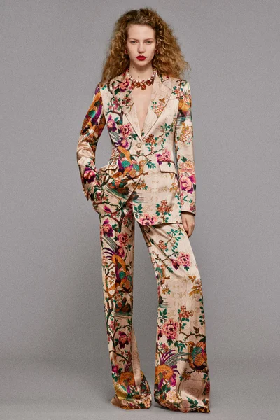 Look 18